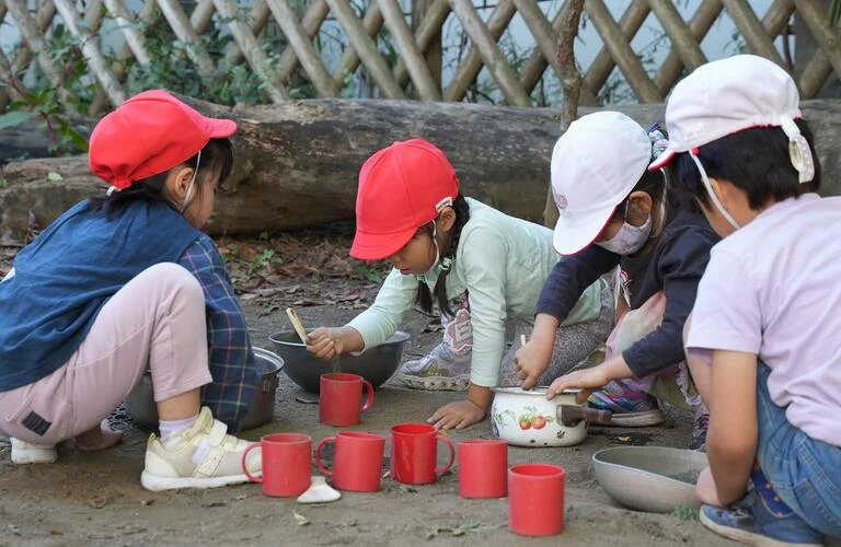 正社員の求人 | 東京都府中市で幼稚園の求人なら学校法人あおい学園 あおい第一幼稚園