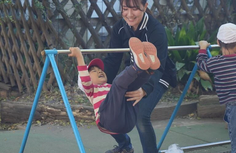 府中市の幼稚園で教諭募集中